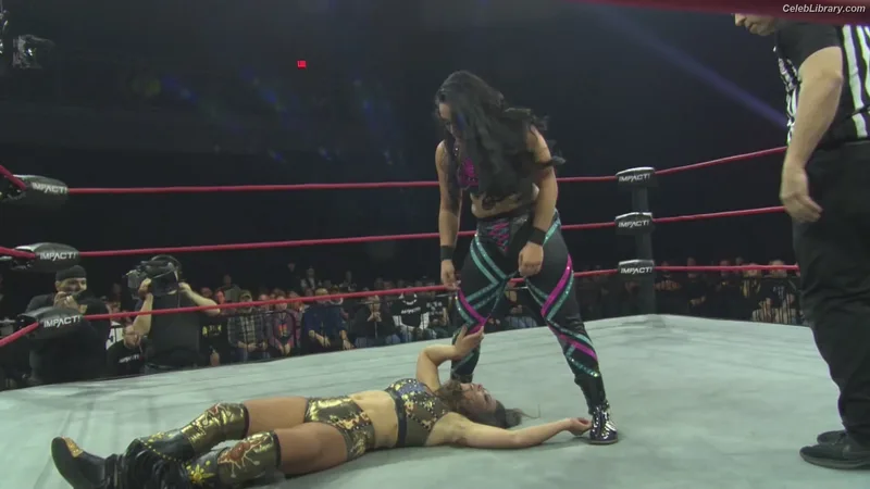 Mickie James photo 20 of 1064