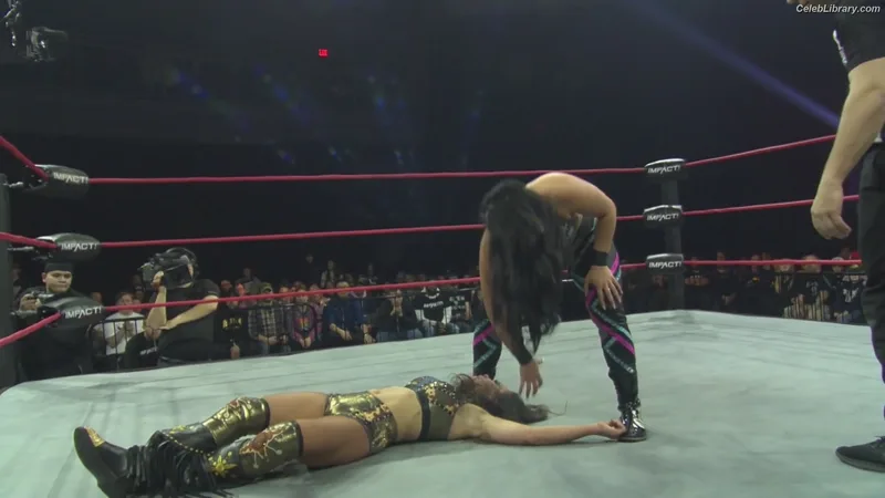 Mickie James photo 21 of 1064