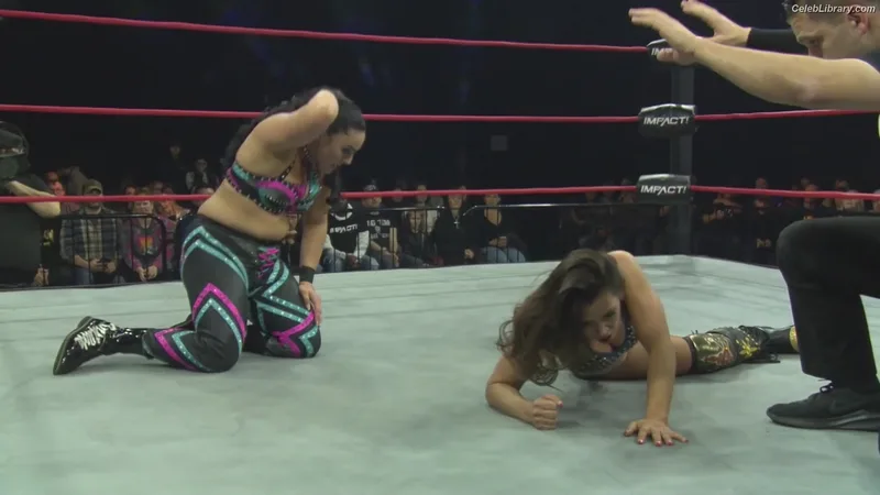 Mickie James photo 3 of 1064