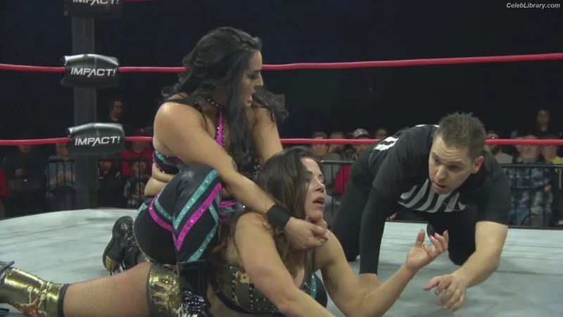 Mickie James photo 9 of 1064