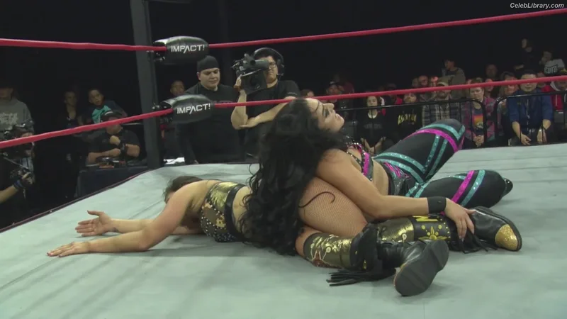 Mickie James photo 19 of 1064