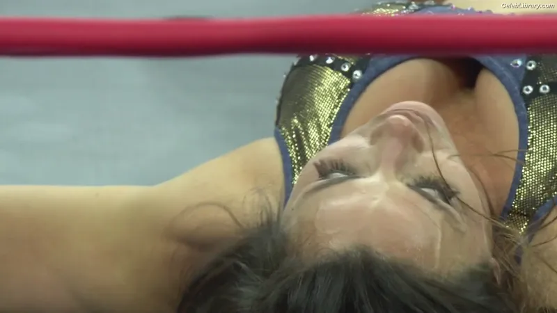 Mickie James photo 23 of 1064