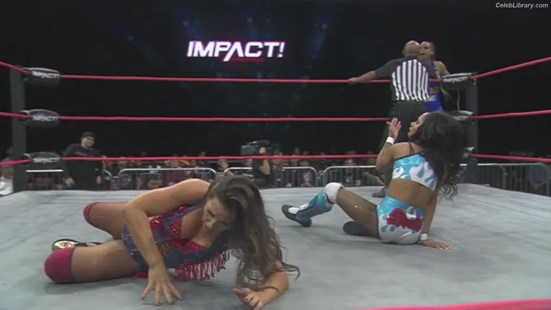 Mickie James photo 3 of 1064