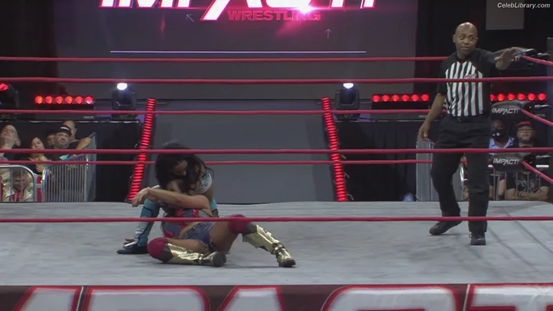 Mickie James photo 15 of 1064