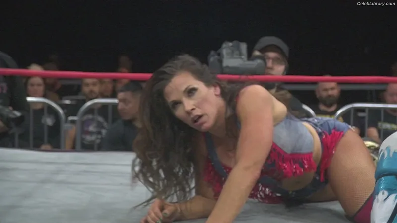 Mickie James photo 24 of 1064