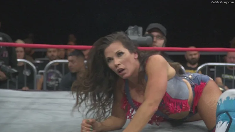 Mickie James photo 1 of 1064