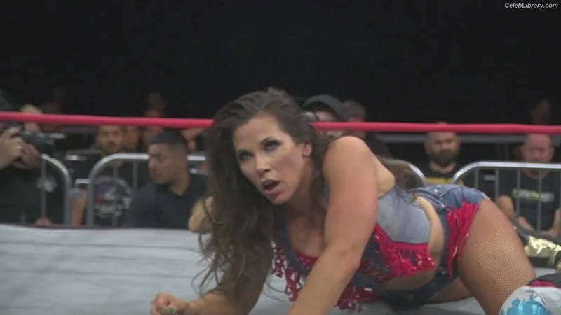 Mickie James photo 3 of 1064