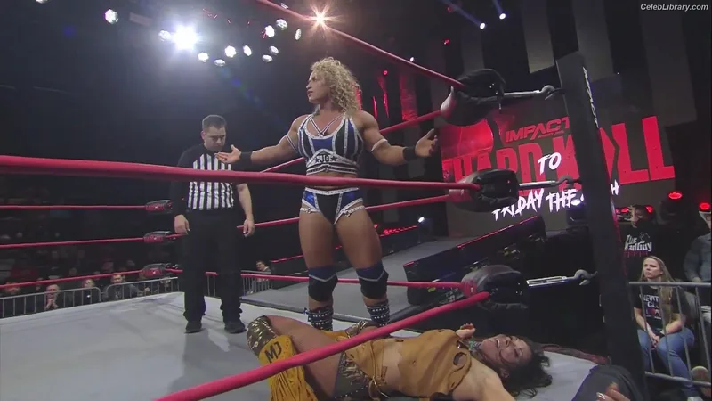 Mickie James photo 5 of 1064