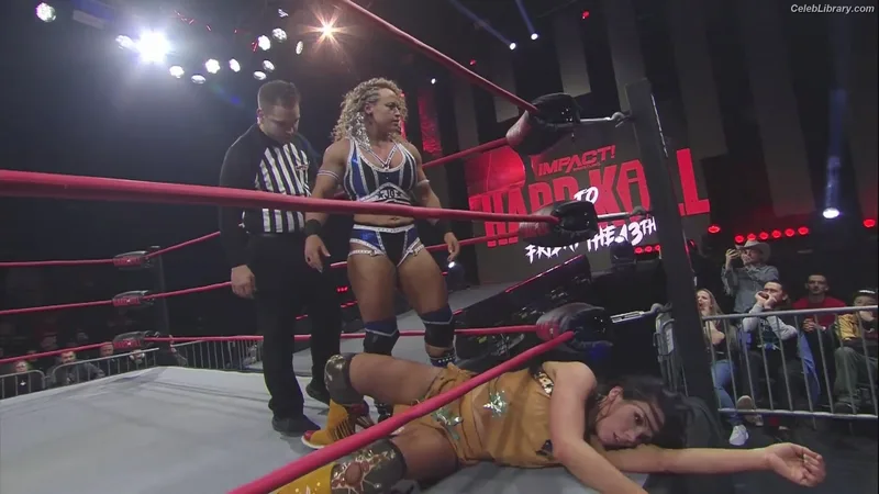 Mickie James photo 9 of 1064