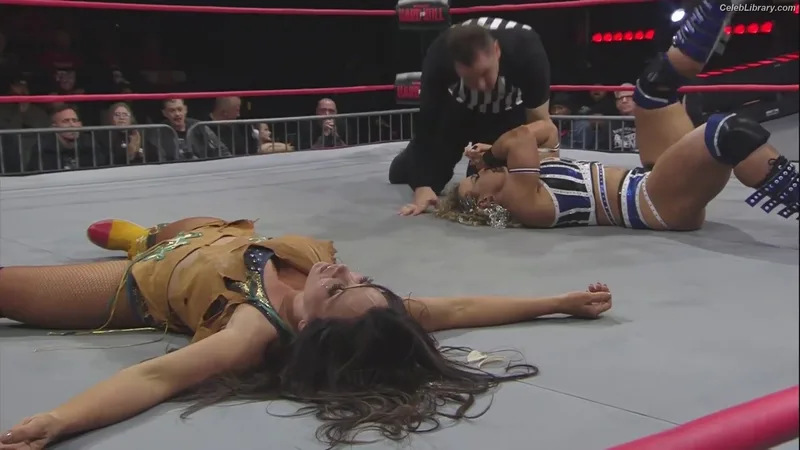 Mickie James photo 21 of 1064