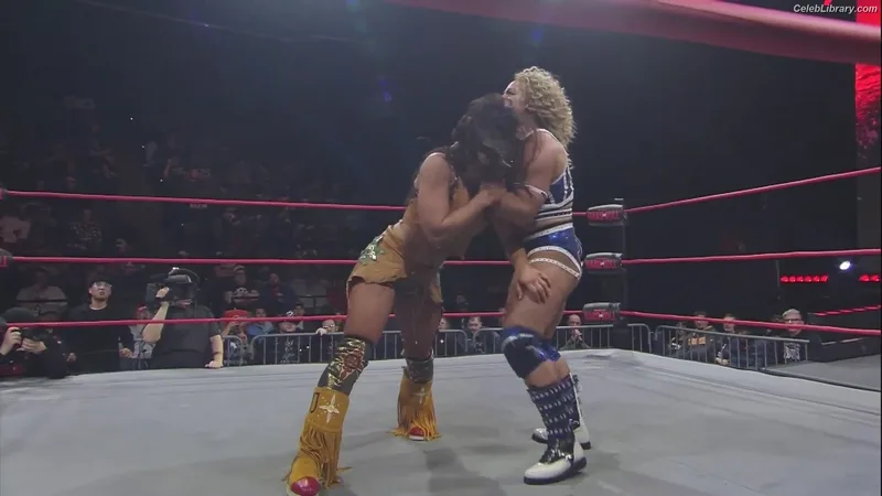 Mickie James photo 12 of 1064