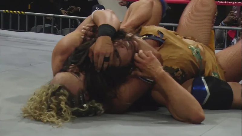Mickie James photo 22 of 1064