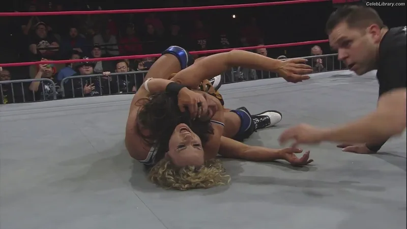 Mickie James photo 9 of 1064