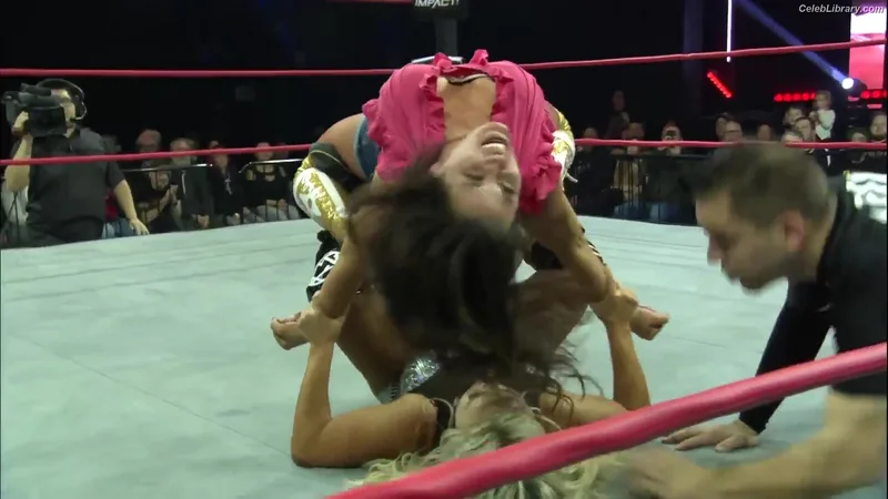 Mickie James photo 13 of 1064