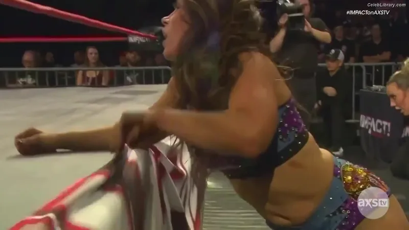 Mickie James photo 20 of 1064