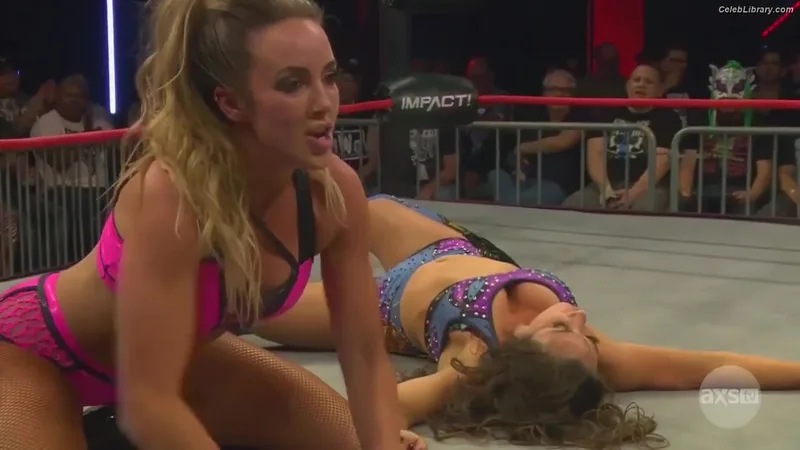 Mickie James photo 21 of 1064