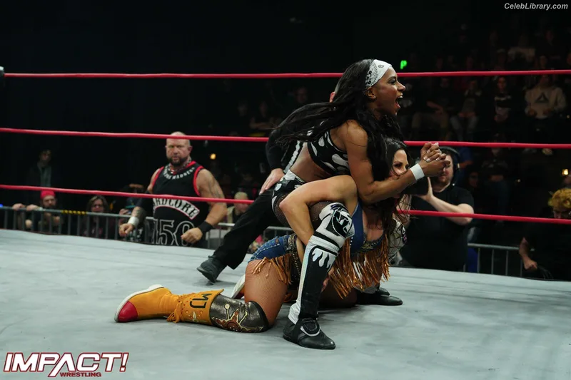 Mickie James photo 3 of 1064