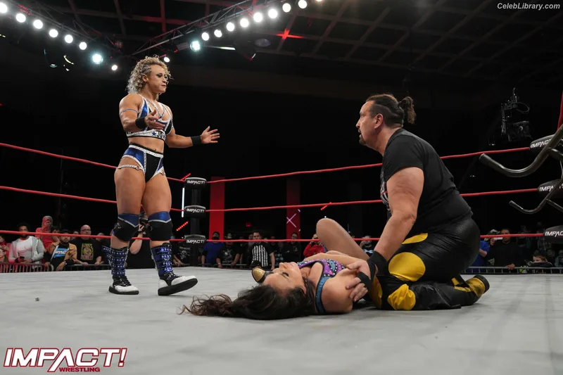 Mickie James photo 10 of 1064