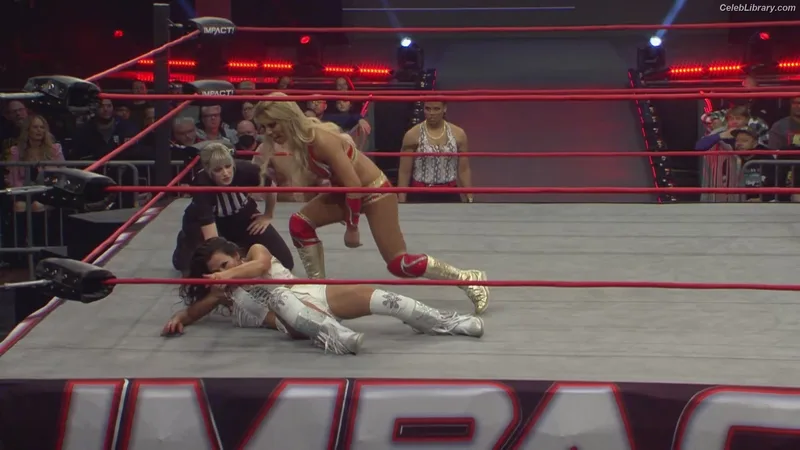Mickie James photo 12 of 1064