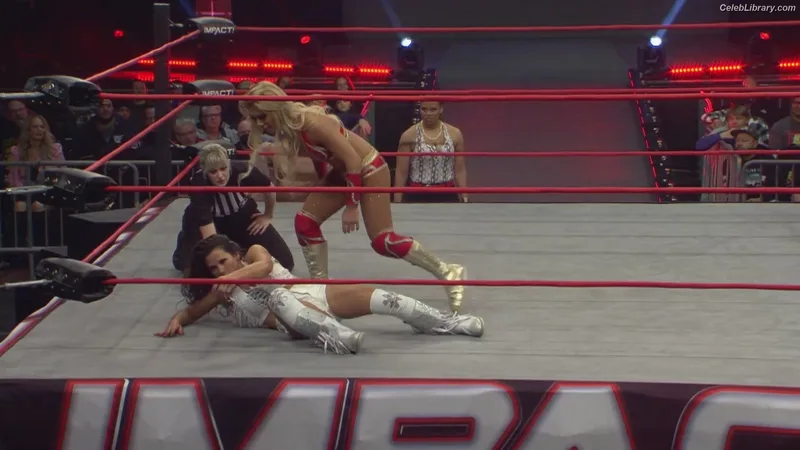 Mickie James photo 13 of 1064