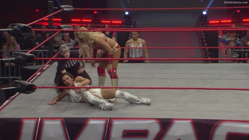 Mickie James photo 15 of 1064