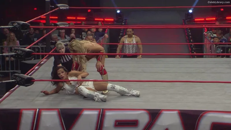 Mickie James photo 17 of 1064