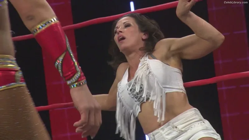 Mickie James photo 5 of 1064