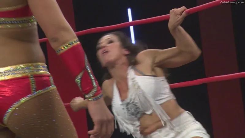 Mickie James photo 6 of 1064