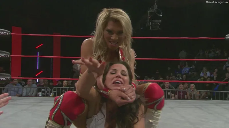 Mickie James photo 16 of 1064