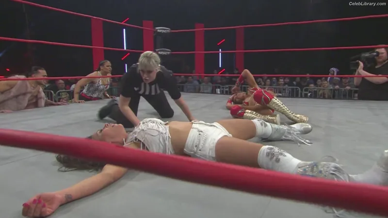 Mickie James photo 19 of 1064