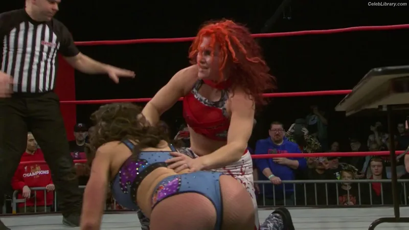 Mickie James photo 9 of 1064