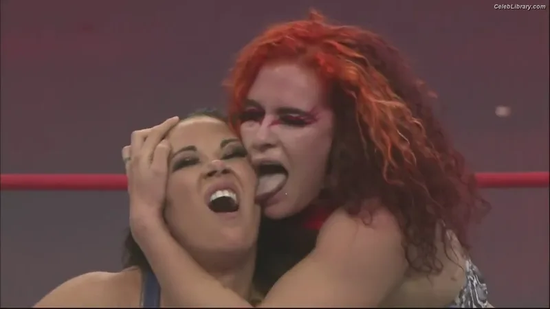 Mickie James photo 5 of 1064