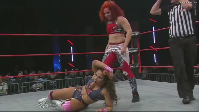 Mickie James photo 6 of 1064
