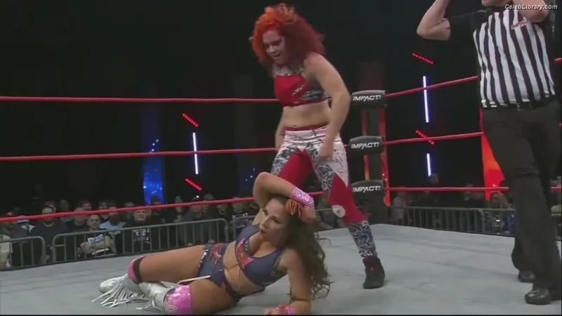 Mickie James photo 7 of 1064