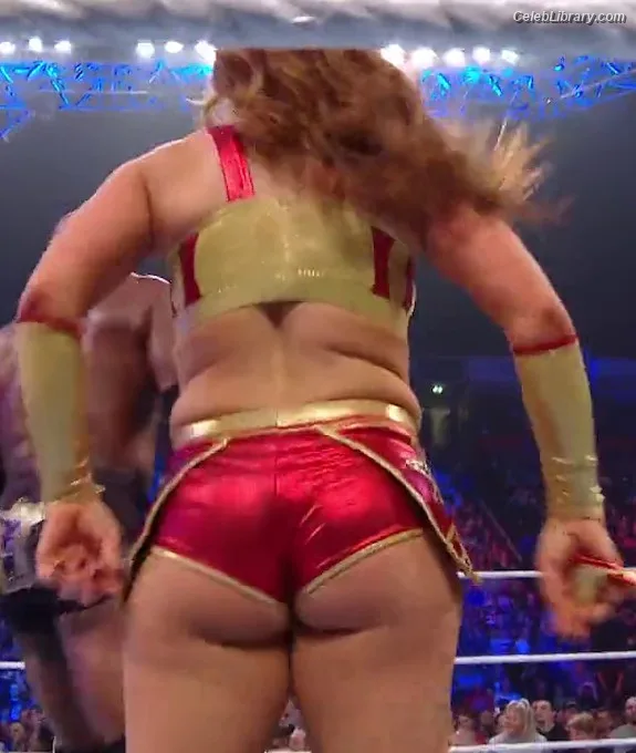 Mickie James photo 4 of 1064