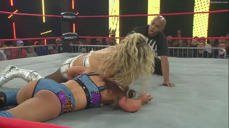 Mickie James photo 16 of 1064