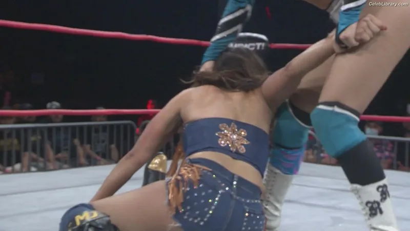 Mickie James photo 21 of 1064
