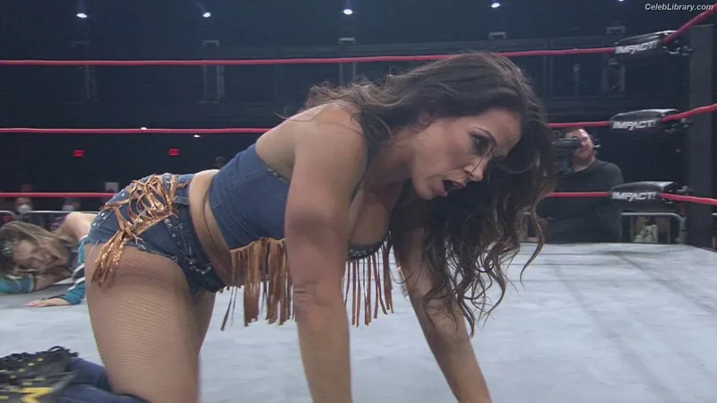 Mickie James photo 23 of 1064