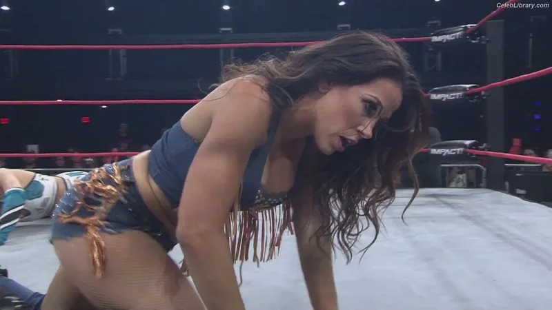 Mickie James photo 24 of 1064