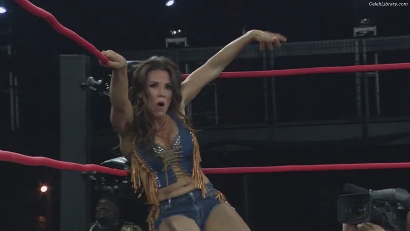 Mickie James photo 1 of 1064