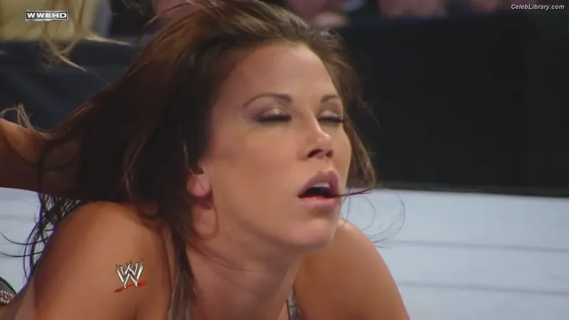 Mickie James photo 6 of 1064