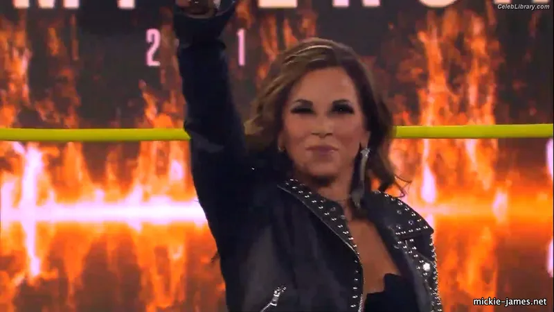 Mickie James photo 20 of 1064