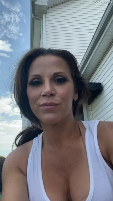 Mickie James photo 17 of 1064