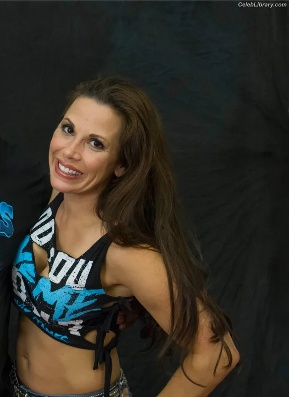 Mickie James photo 8 of 1064