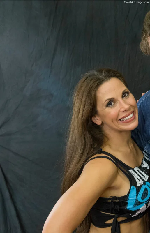 Mickie James photo 10 of 1064