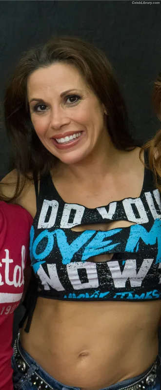 Mickie James photo 11 of 1064
