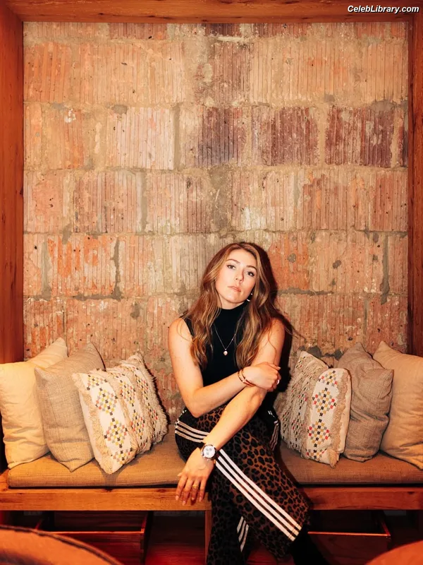 Mikaela Shiffrin photo 13 of 50