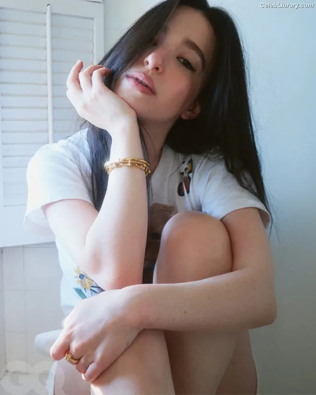 Mikey Madison photo 18 of 1394