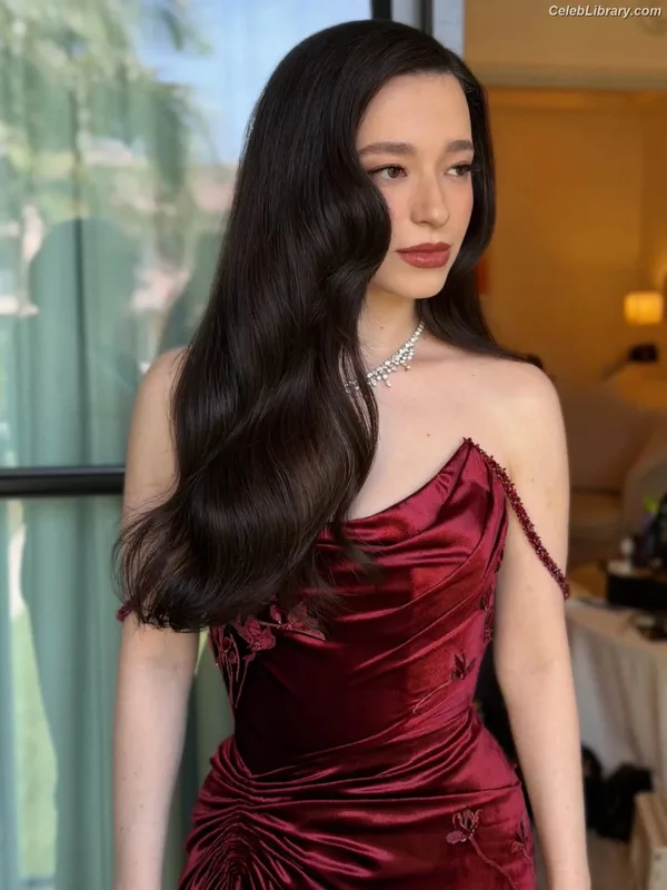 Mikey Madison photo 15 of 1394
