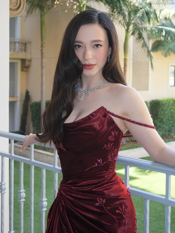 Mikey Madison photo 1 of 1394
